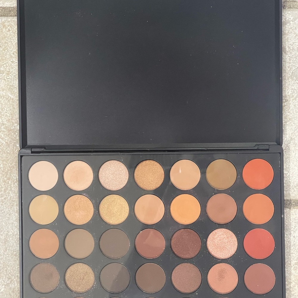 New MORPHE 350 Supernatural glow Artistry Palette 35 colors - Picture 2 of 2